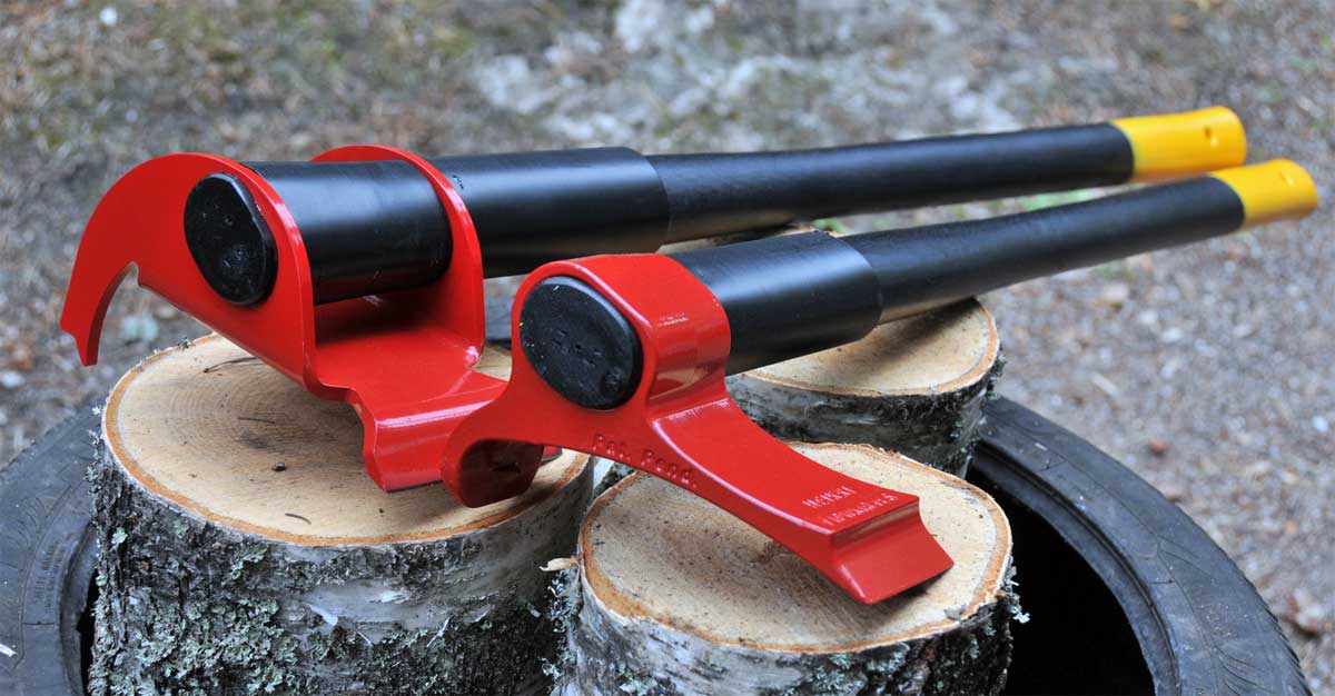 Got A Wood-Burning Stove? After You See This Weird Axe In Action It Will Be The Only Axe You’ll Ever Want