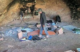 The American Who Quit Money To Live In A Cave